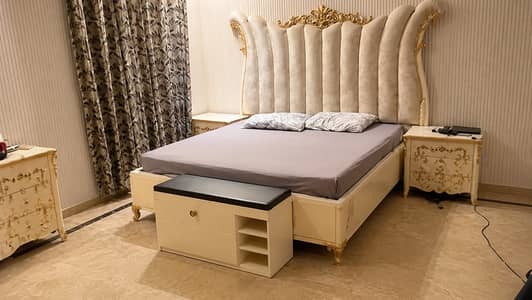 King Size Bedroom Set for Sale – Condition 9/10