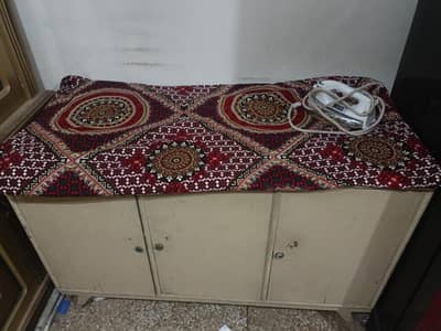 Iron stand for household