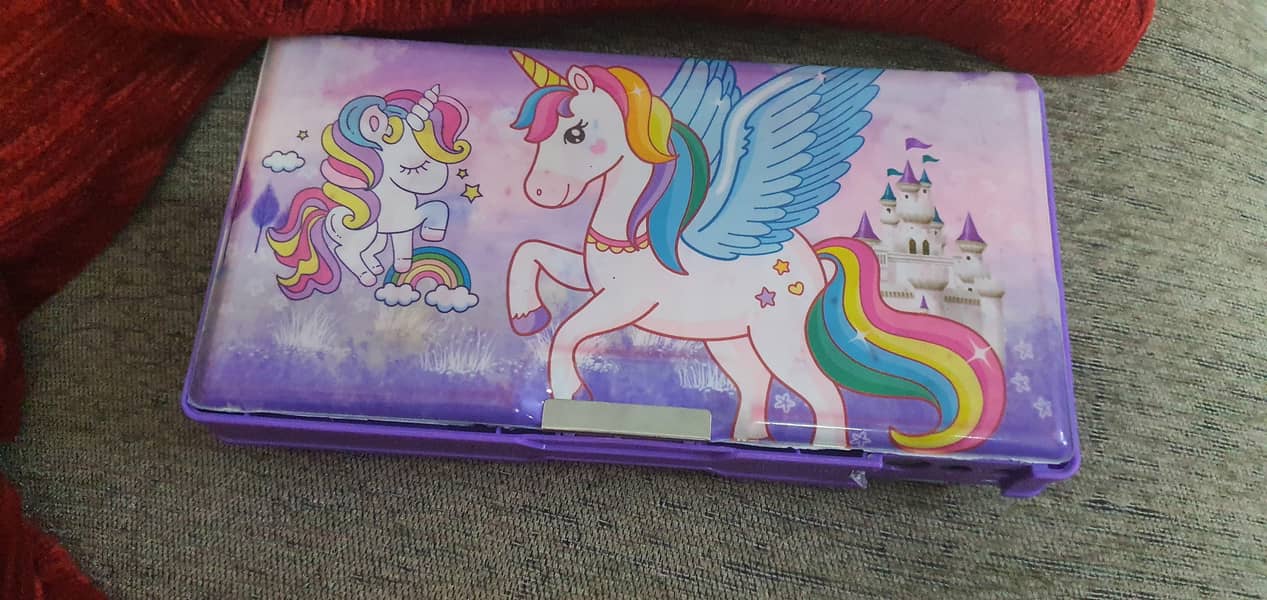 UNICORN GEOMETRY BOX 1