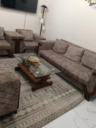 Complete 7 seater sofa set with tablet & Turkish center carpet