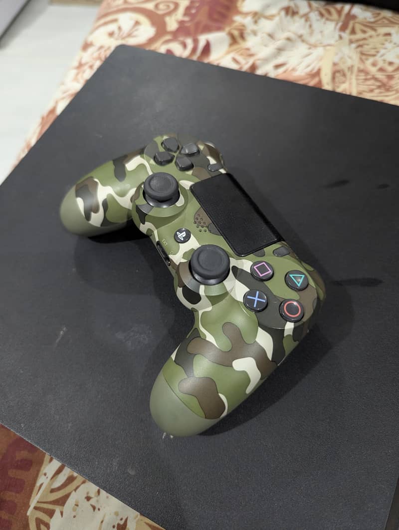 PS4 Pro 1TB 3