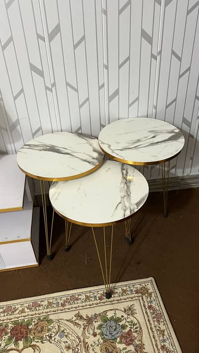 Coffee table set of 3