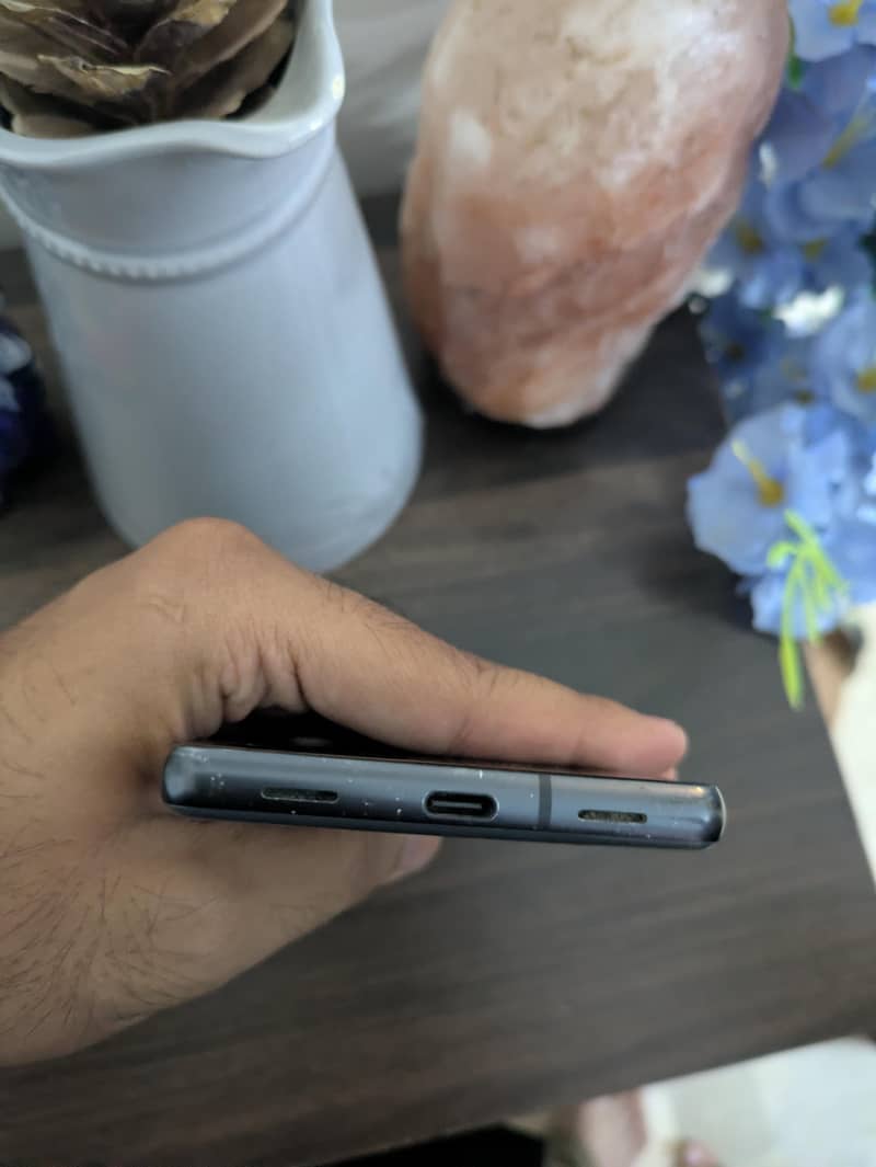 Google Pixel 7a 2