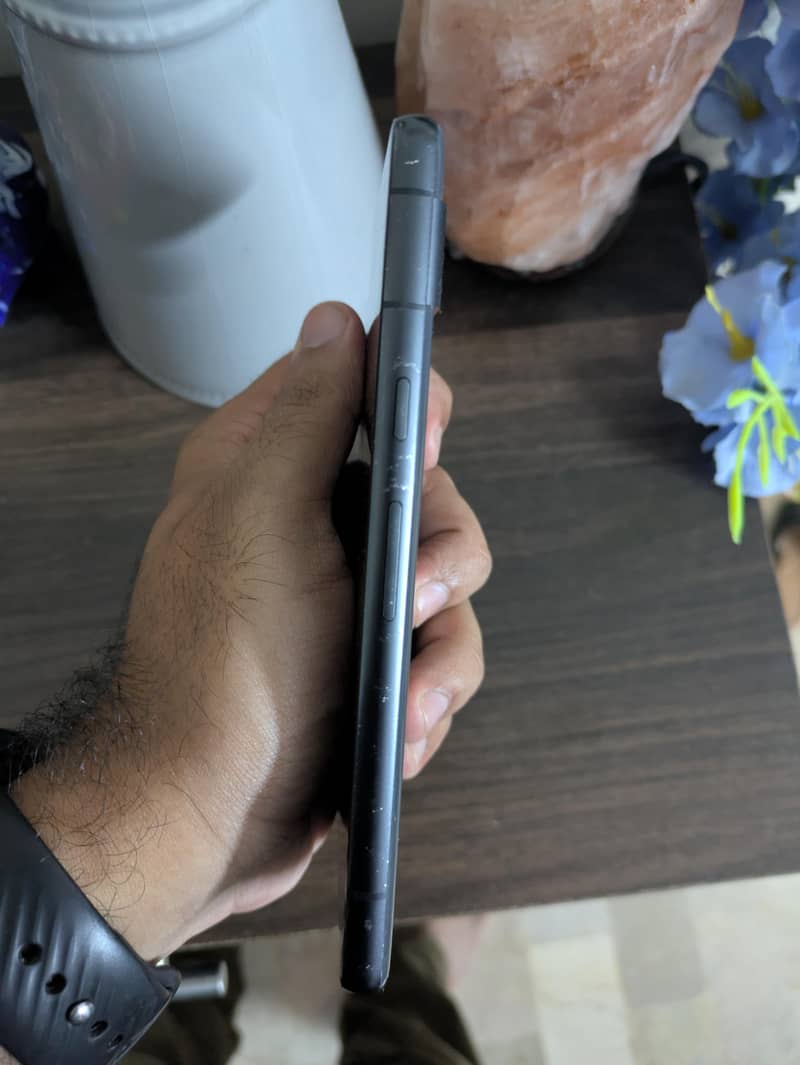 Google Pixel 7a 4