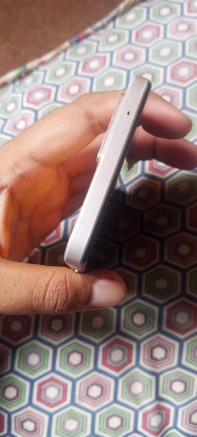 OPPO F21 Pro