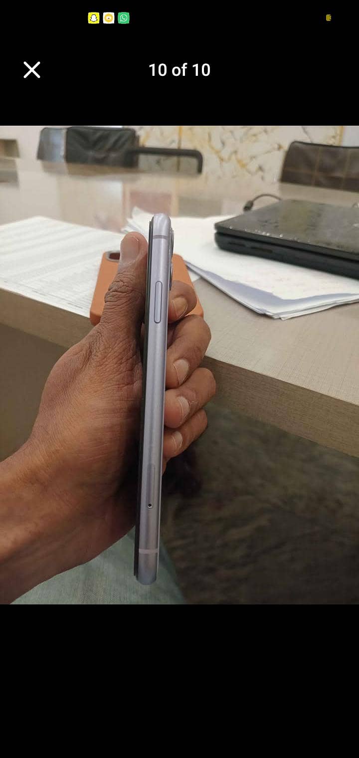Apple iPhone 11 3
