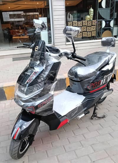 Eveon T11 electric scooty