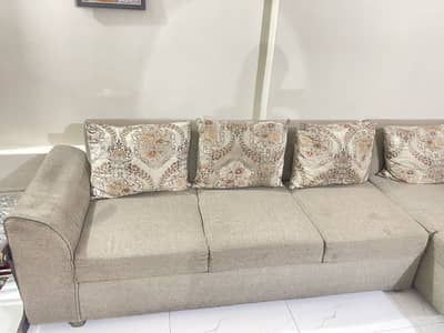 7 seater used in good condition 8/10
