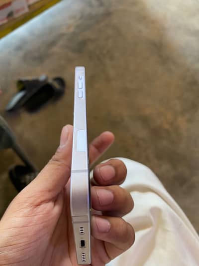 Apple iPhone 14