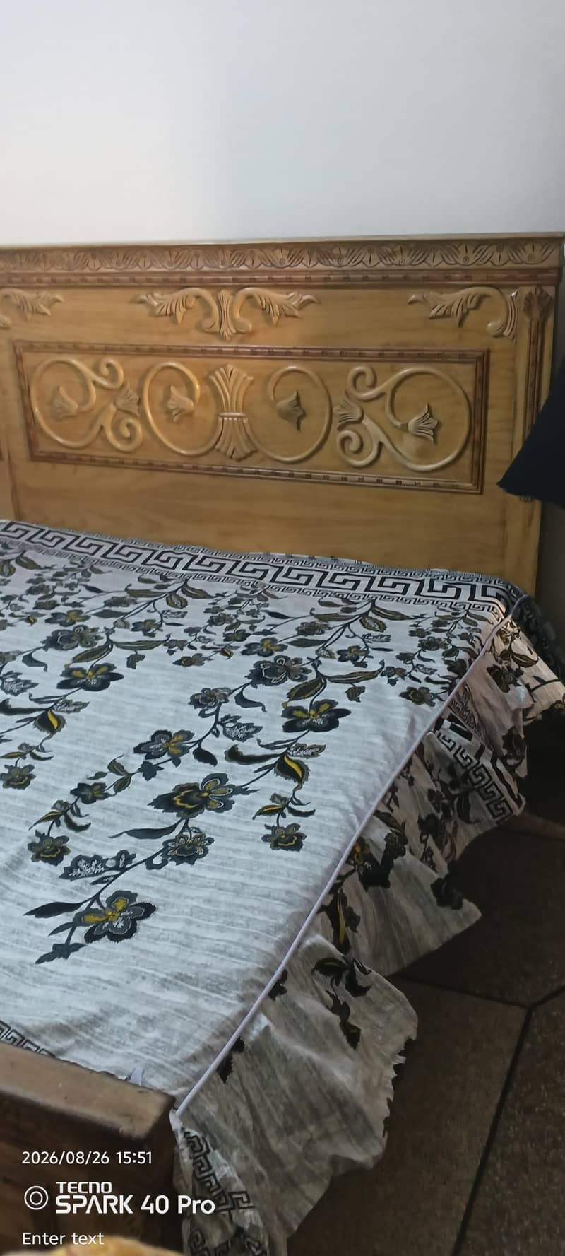 bed set with dressing table 7