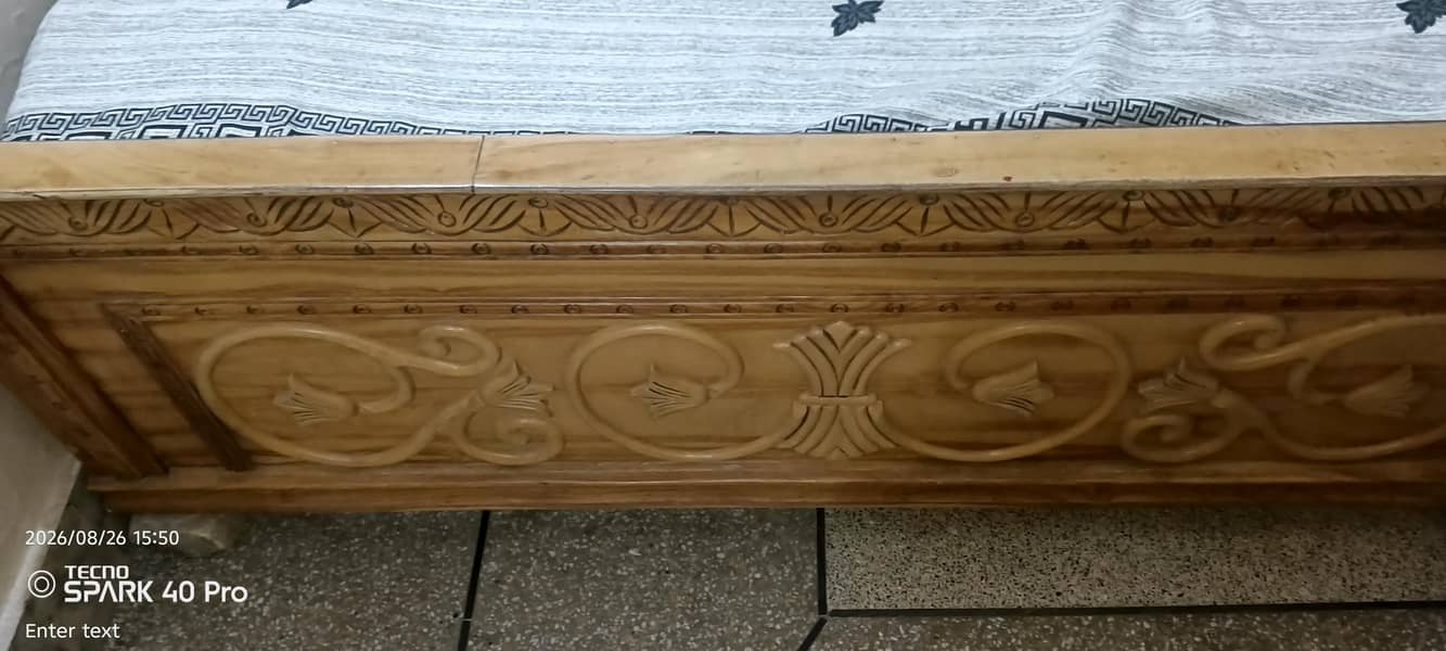 bed set with dressing table 10
