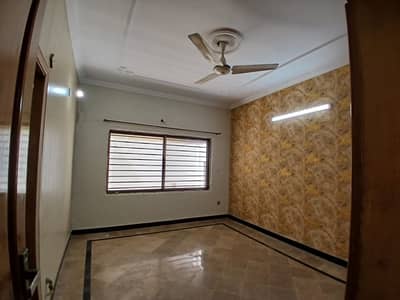 30x60 7 Marla Ground Portion Prime Location for rent in G-13