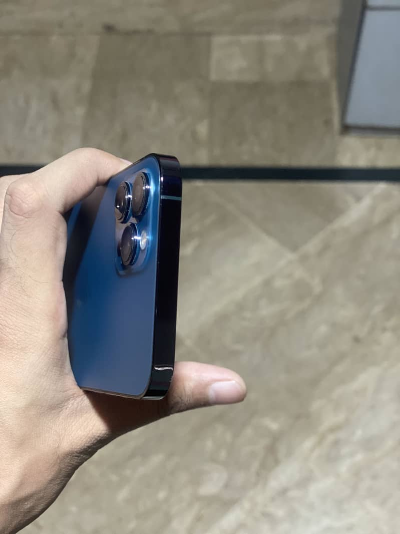 Apple iPhone 12 Pro Max 6