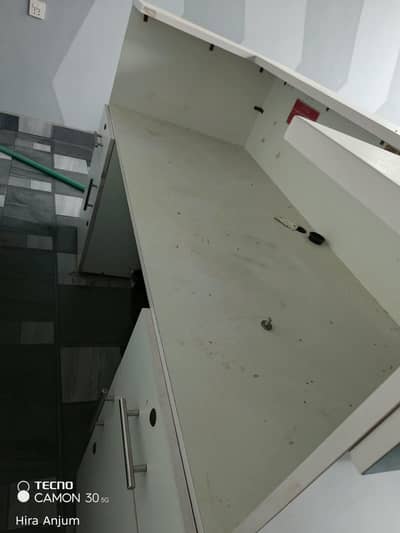 Counter & Draw Tables