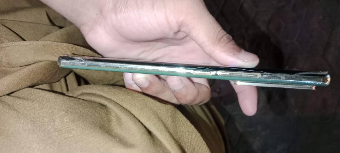 Infinix Note 40 Pro 3