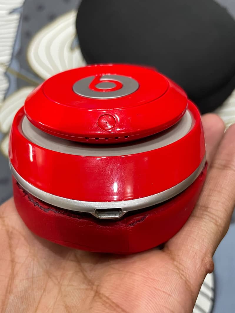 || wireless Beats studio || 4
