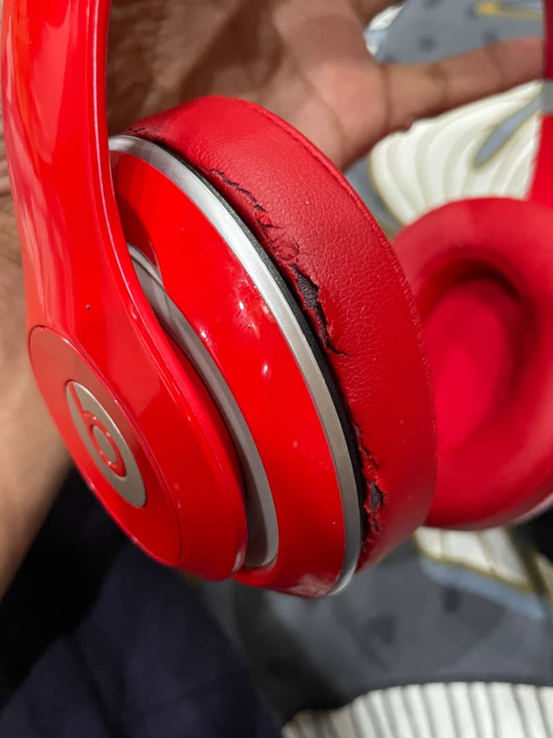 || wireless Beats studio || 5