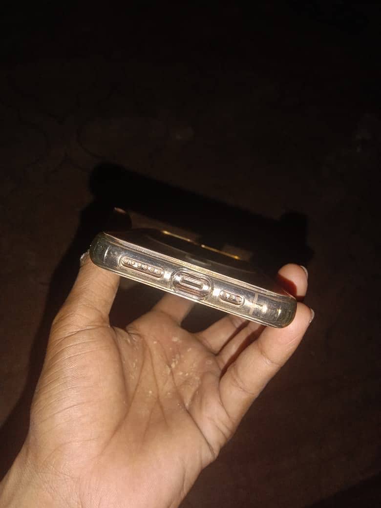 Apple iPhone 11 Pro 3