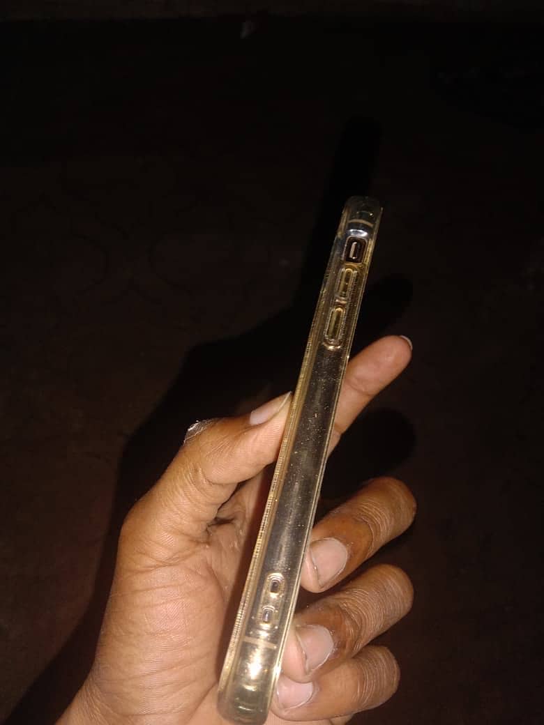 Apple iPhone 11 Pro 5