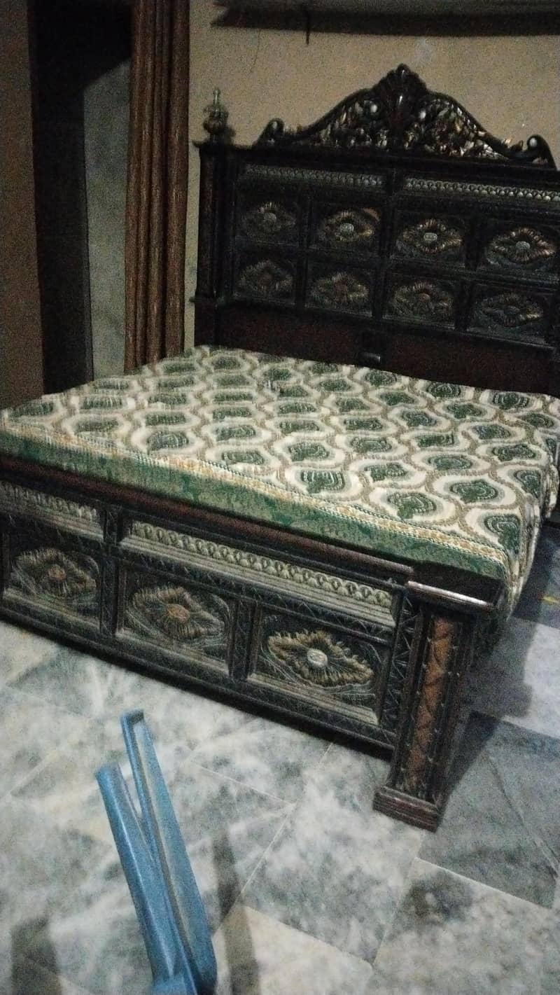 king bed good condition 1