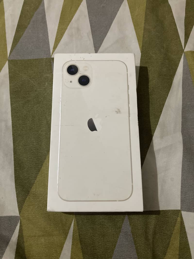 Apple iPhone 13 4