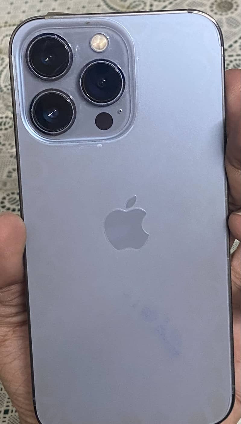 Apple iPhone 13 Pro 1