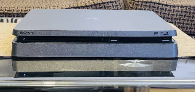 PS4 1TB Excellent condition