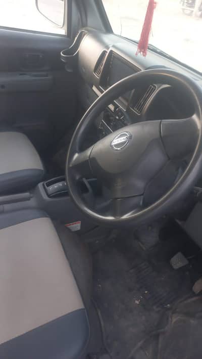 Nissan Clipper 2013