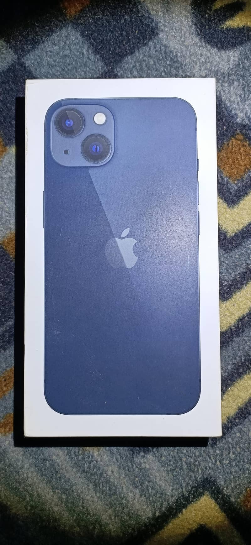 Apple iPhone 13 0