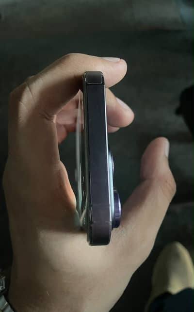 Apple iPhone 14 Pro (factory unlock)