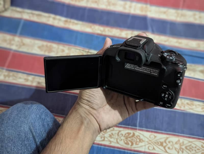 Canon EOS R50 Mirrorless Camera 3