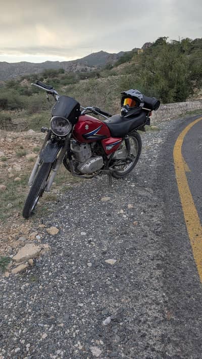 Suzuki gs 150 2017