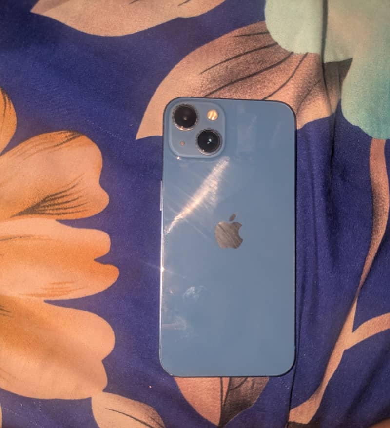 Apple iPhone 13 0