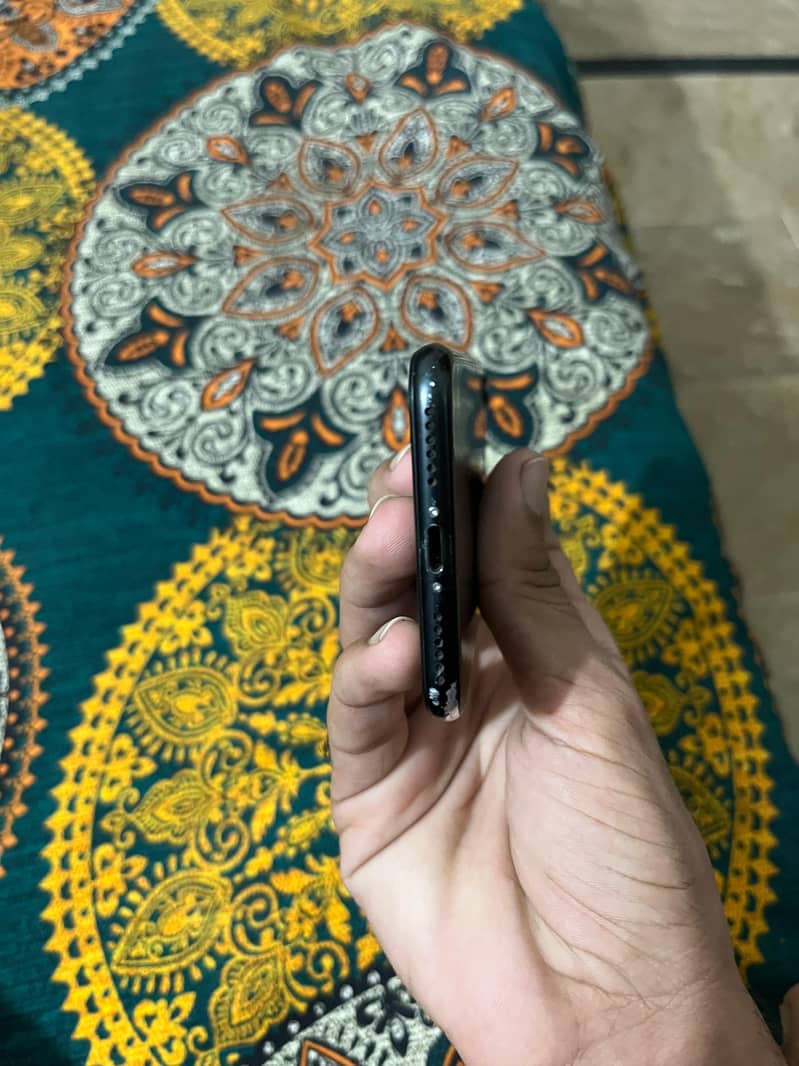 Apple iPhone 7 5
