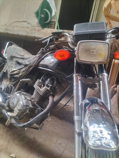 Urgent Sale Karni Hai 2014 Model 125 Hai Lahore #