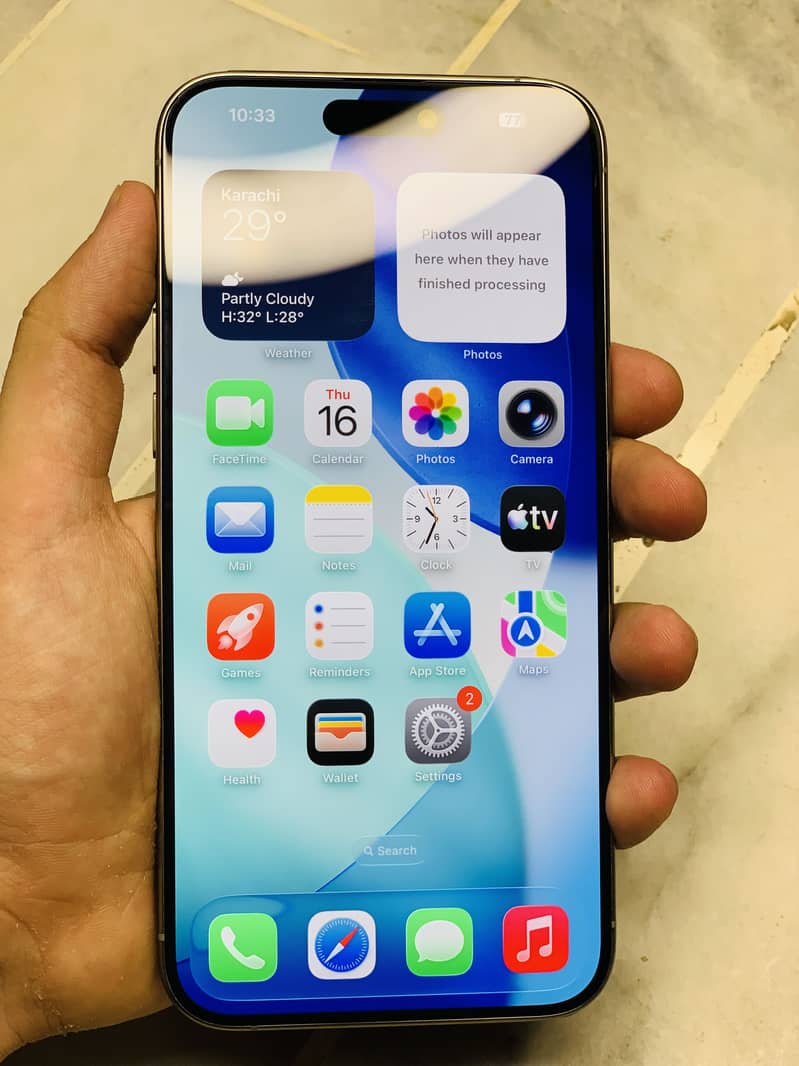 Apple iPhone 15 Pro Max 0
