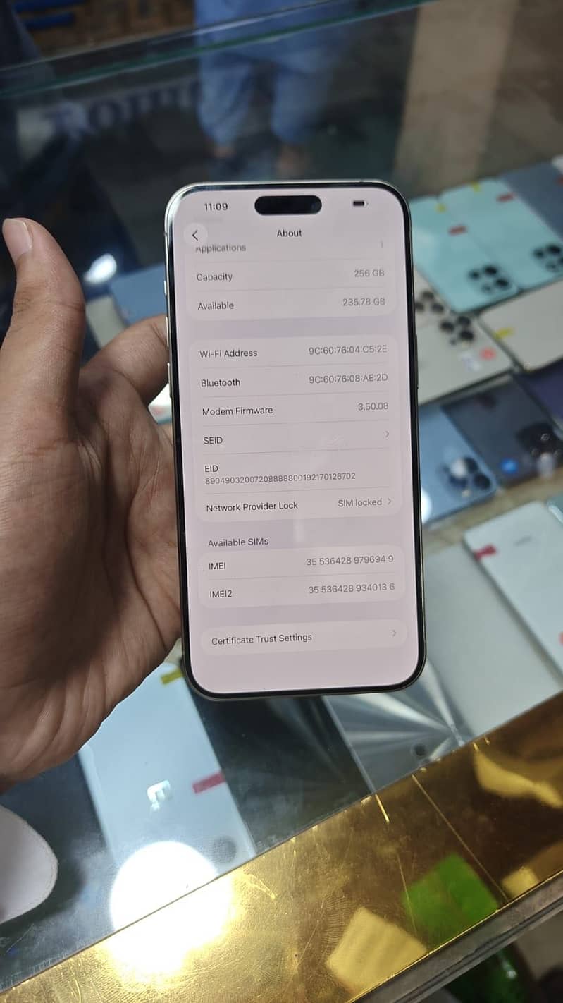 Apple iPhone 15 Pro Max 8