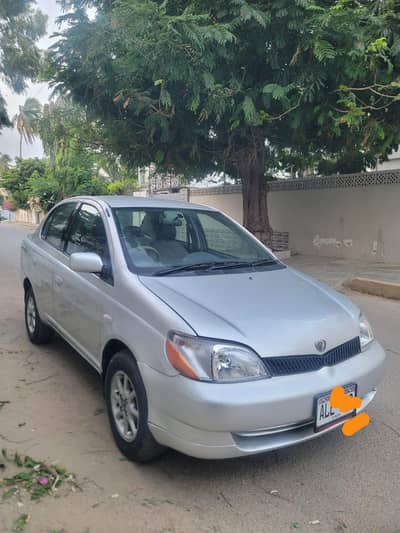 Toyota Platz 2001