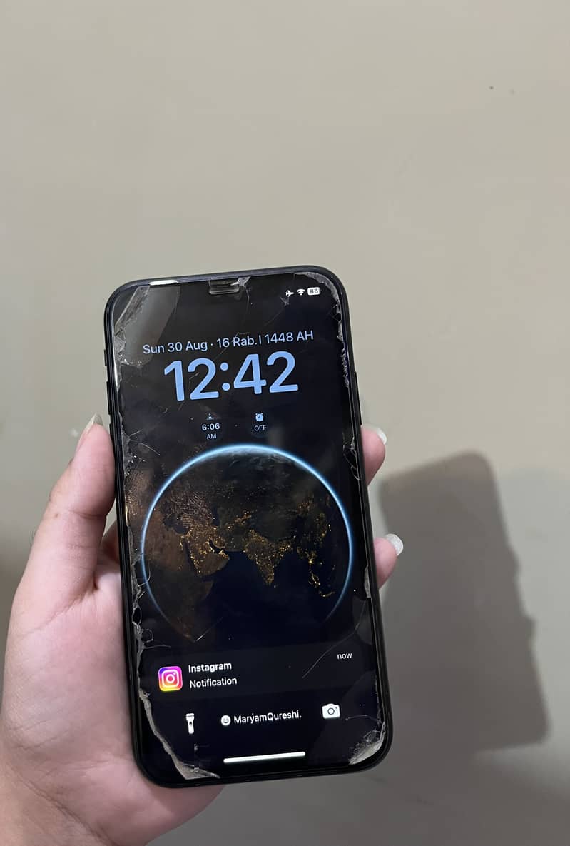 Apple iPhone XR 1