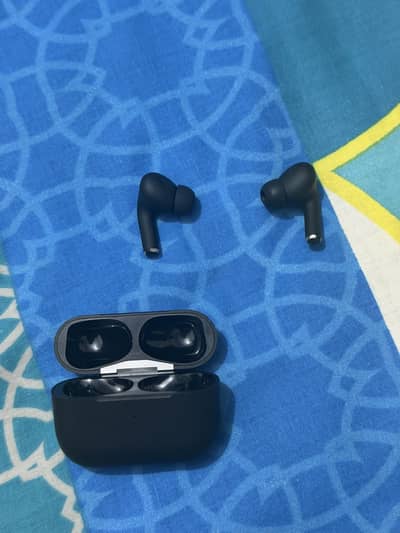 Airpod/ Airbuds