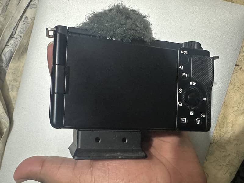 sony Zv-E10 4