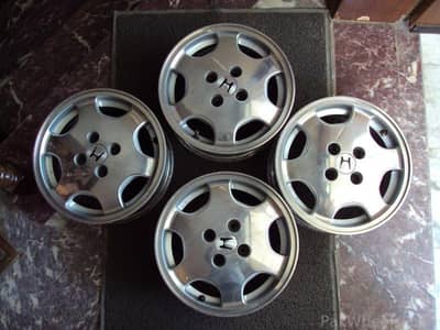 Honda civic OEM alloy rims 14 size
