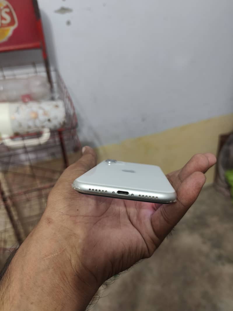 Apple iPhone 11 2