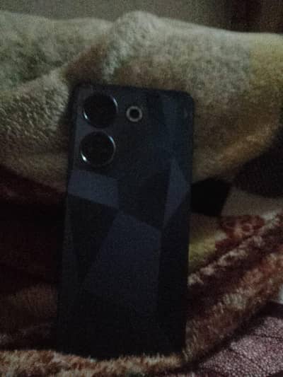 Tecno CAMON 20 with box charger re XC change iphone