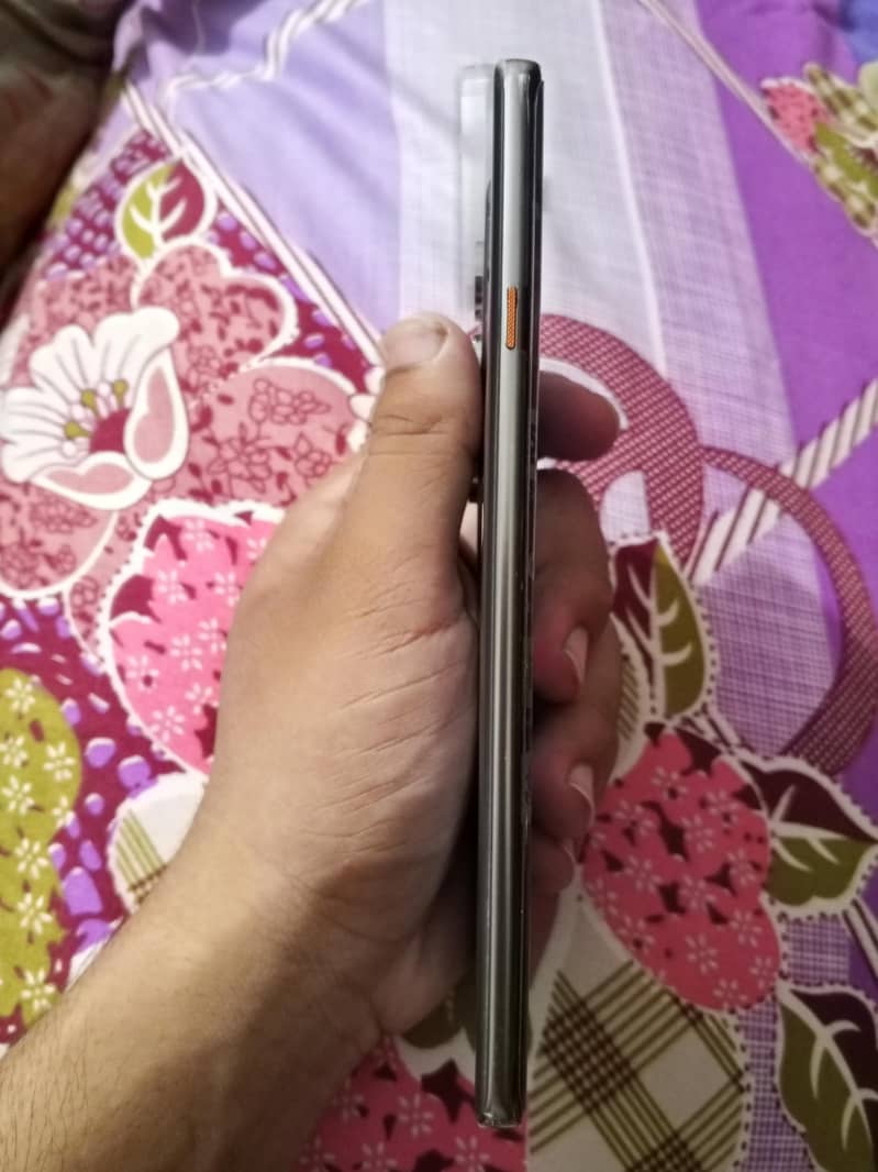 Tecno CAMON 40 Pro 3
