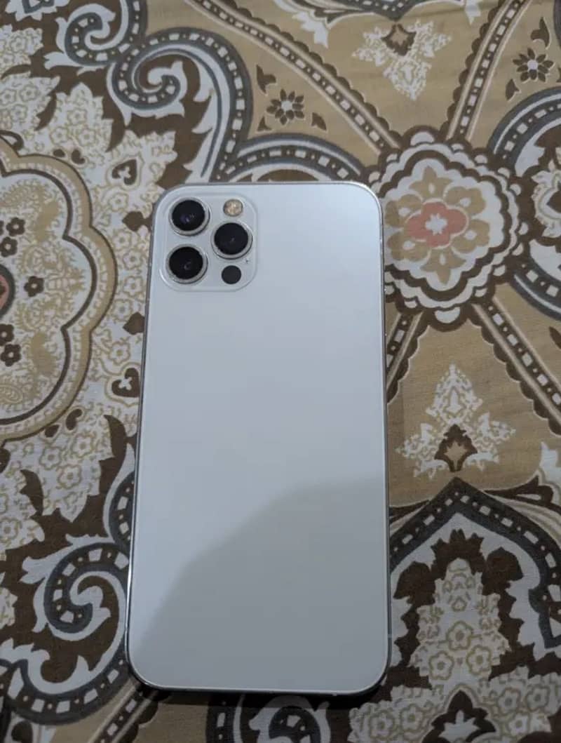 Apple iPhone 12 Pro 2