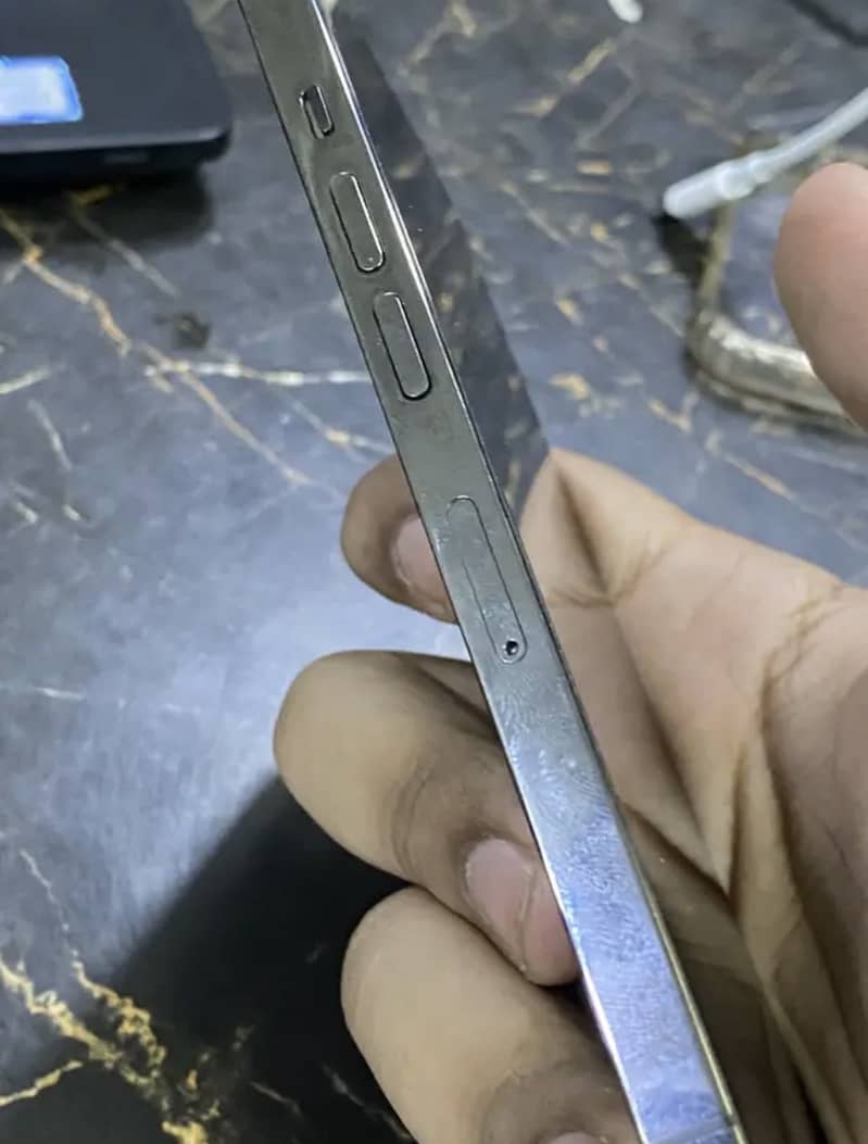 Apple iPhone 13 Pro 6