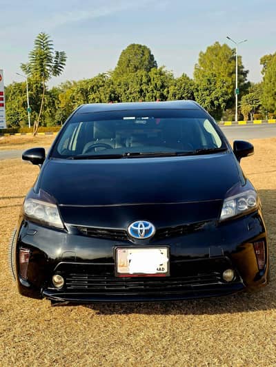 Toyota Prius 2014 S LED Selection