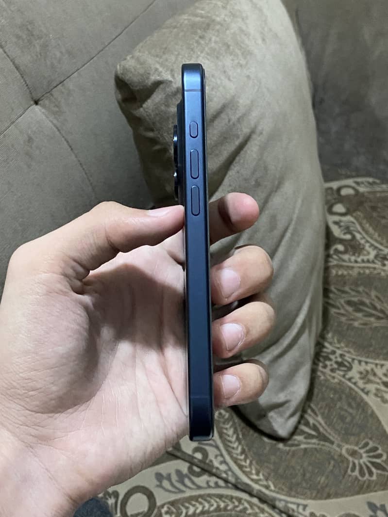 iPhone 15 Pro jv 2