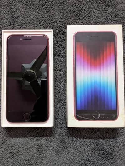 Apple iPhone SE 2022 (All Accessories Included)